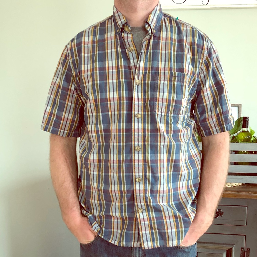 NWOT Men’s Duluth Trading Co plaid shirt, size M.